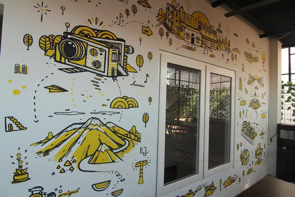 Hotel Pules Джокякарта Екстериор снимка